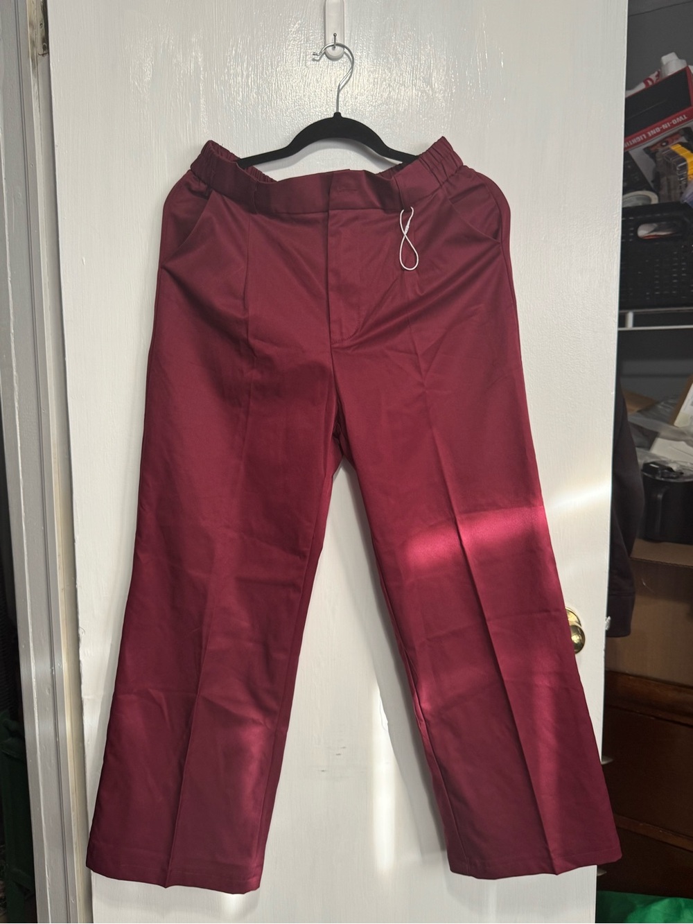 Men's Straight-Leg Dress Pants in Burgundy